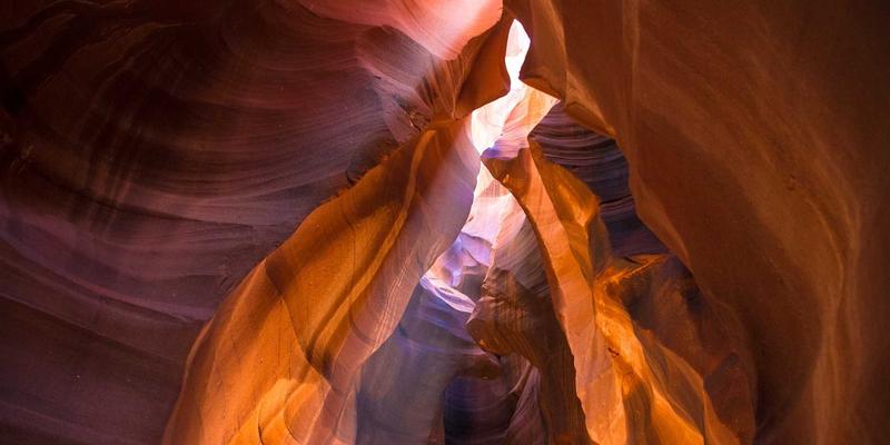 筑牢安全防线：安全管理、EHS咨询与安全防护用品的协同之道